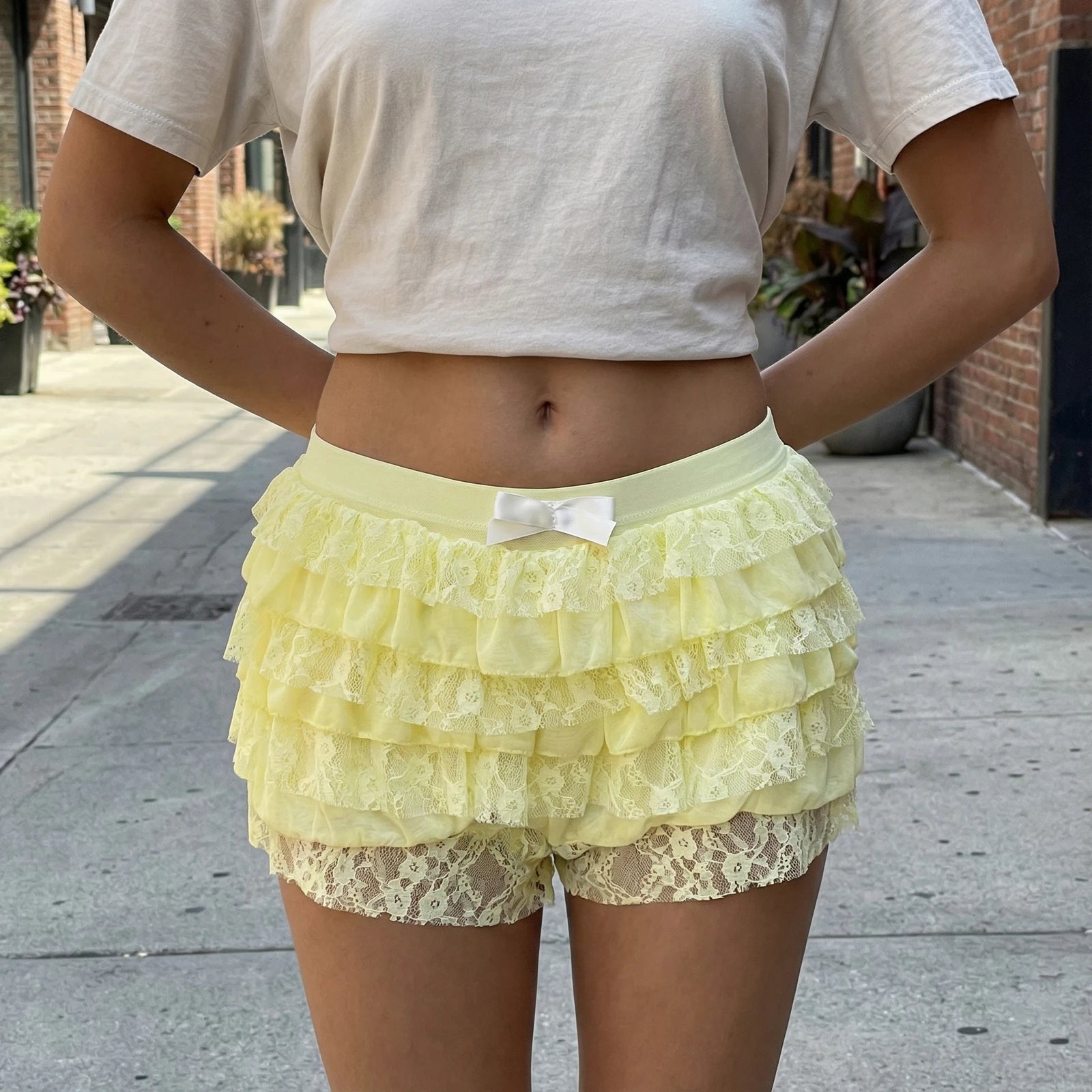 Women Lolita Bloomers Cute Ruffle Shorts Lace Trim Pumpkin Pants Sexy Boyshorts Layered Bottoms Y2k Fairy Sweet Pettipants
